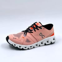 حذاء On Running cloud