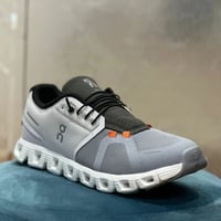 حذاء On Running cloud