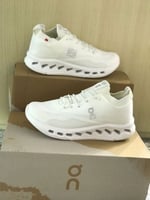 حذاء On Running cloud