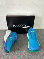 حذاء Saucony Triumph 22