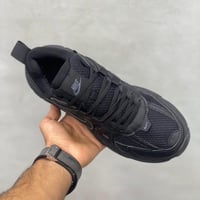 حذاء Nike V2K Run