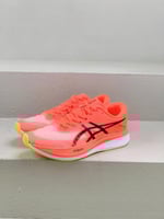 حذاء ASICS Magic Speed