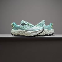 حذاء New Balance Hierro V9