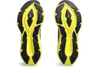 حذاء ASICS Novablast 4