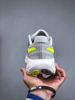 حذاء New Balance 1080