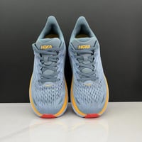 Hoka Clifton 8