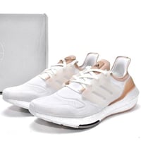 حذاء Adidas UltraBoost 22