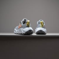 حذاء New Balance Hierro V9