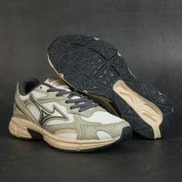 حذاء ميزونو – Mizuno