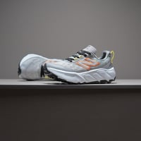 حذاء New Balance Hierro V9