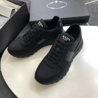 حذاء برادا Prada