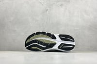 حذاء بروكس Brooks Ghost Max 3