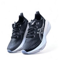 حذاء ASICS Novablast 4