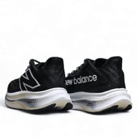 حذاء New Balance 1080