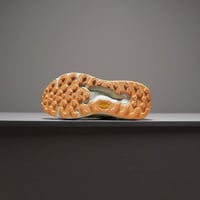 حذاء New Balance Hierro V9