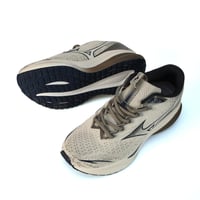 حذاء ميزونو – Mizuno