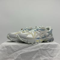 حذاء asics khan 8