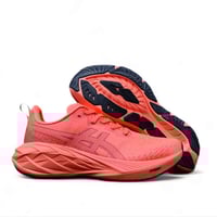 حذاء ASICS Novablast 4