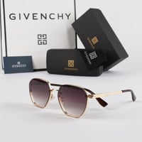 نظارة جيفنشي