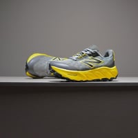 حذاء New Balance Hierro V9