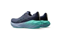 حذاء ASICS Novablast 4