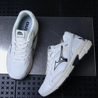 حذاء ميزونو – Mizuno