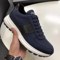 حذاء برادا Prada