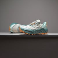 حذاء New Balance Hierro V9