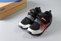 حذاء أطفال asics