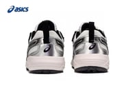 حذاء أطفال asics