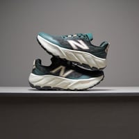 حذاء New Balance Hierro V9