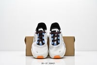 حذاء أطفال On Running