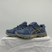 حذاء asics khan 8