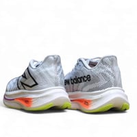 حذاء New Balance 1080