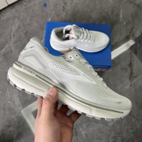 حذاء بروكس Brooks Cascadia