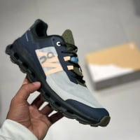 حذاء On Running cloud