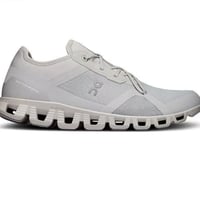 حذاء On Running cloud