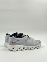 حذاء On Running cloud