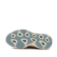 حذاء كاجوال 700