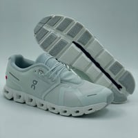 حذاء On Running cloud