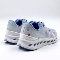 حذاء On Running cloud