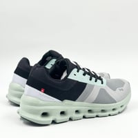 حذاء On Running cloud