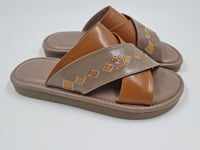 نعال شرقي مطرز