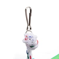 لعبة خشبية مع كرات وحبال للطيور والببغاء - الوان م...