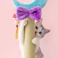 خداشة عمود للقطط شكل قمر