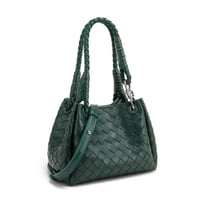 شنطة ميلا لون اخضر