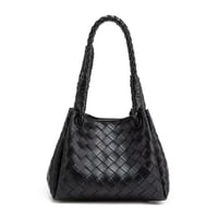 شنطة ميلا لون اسود