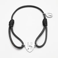 أسورة الهلال خيط أسود