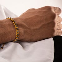 إسورة حجر سََّياج