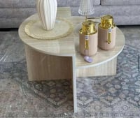 طاولة رخام ترفنتينو دائرية دورين قطر 77 سم